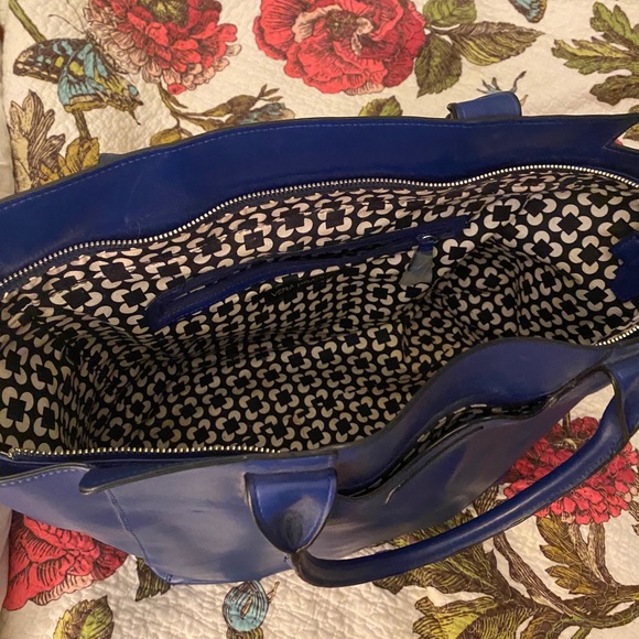 Vera Bradley faux leather tote - Picture 2 of 3